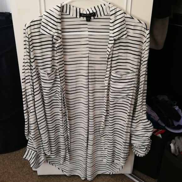 Velvet &Heart Long Sleeve Shirt - Picture 1 of 7